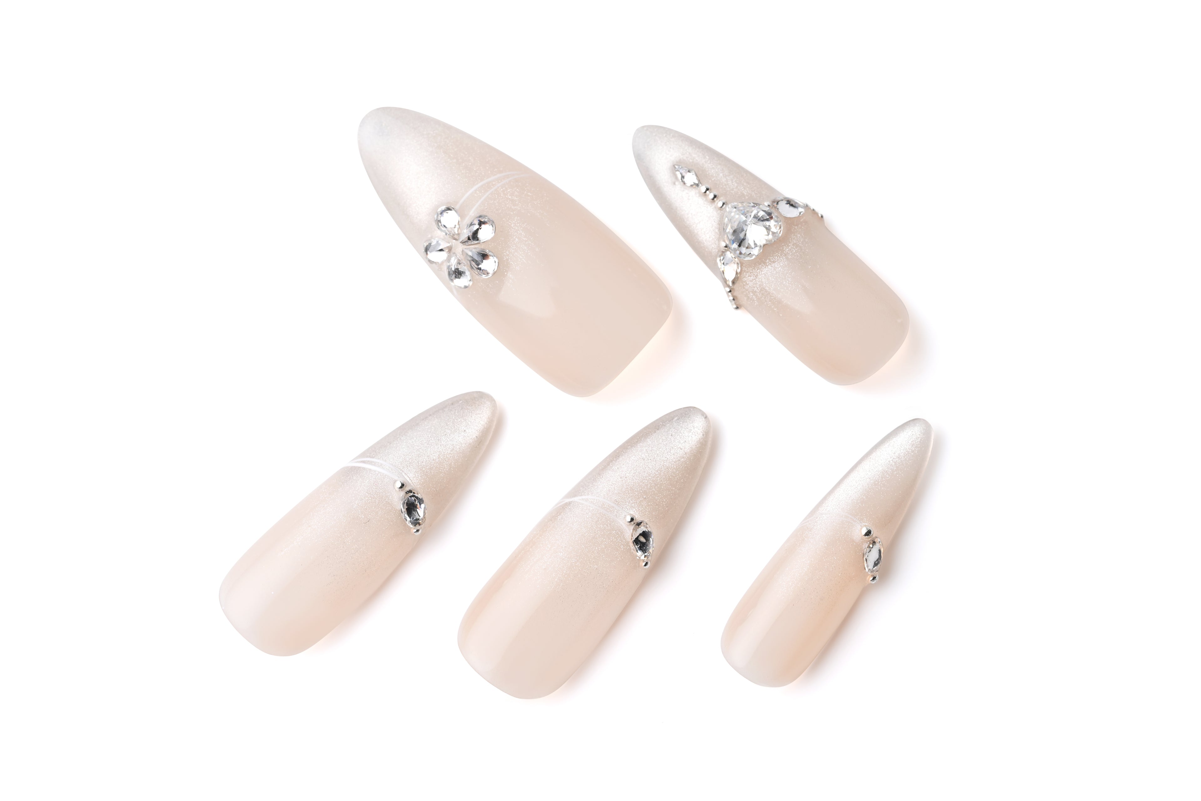 "Diamond Flower" style nails