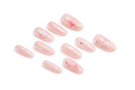 “Sakura Monogatari” style nails