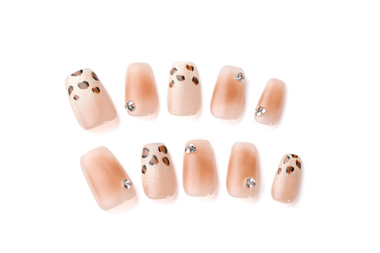 small leopard print nail art