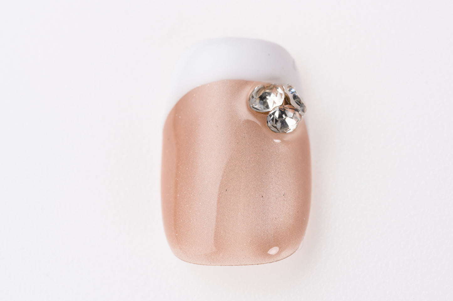 Cute Short Nail Art for Commuting